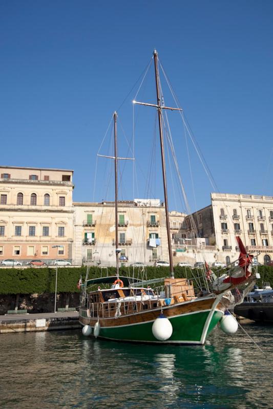 Goktuga Boat&Breakfast Hotel Syracuse Bagian luar foto