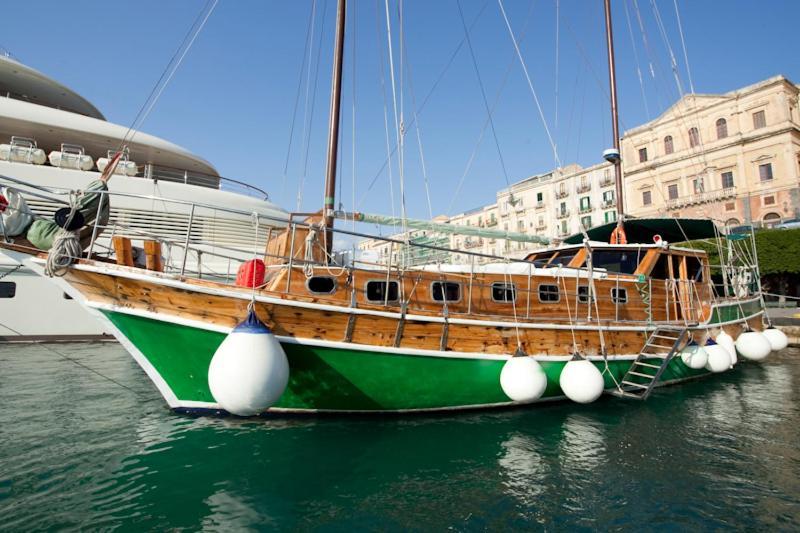Goktuga Boat&Breakfast Hotel Syracuse Bagian luar foto